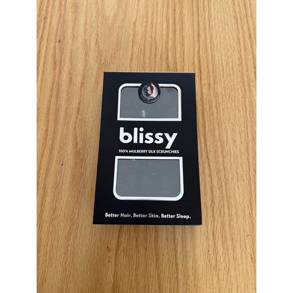 Blissy Scrunchies 100% Mulberry Silk Black 6 Pack NEW IN BOX - Picture 3 of 7